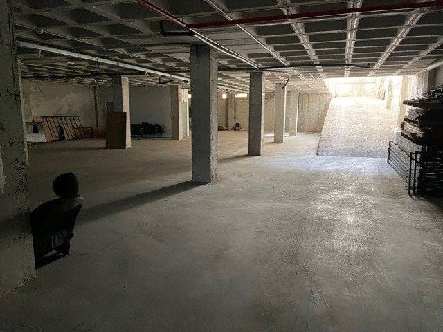 Virksomhed til leje i Torrellano med garage - € 6.000 (Ref: 8851957)