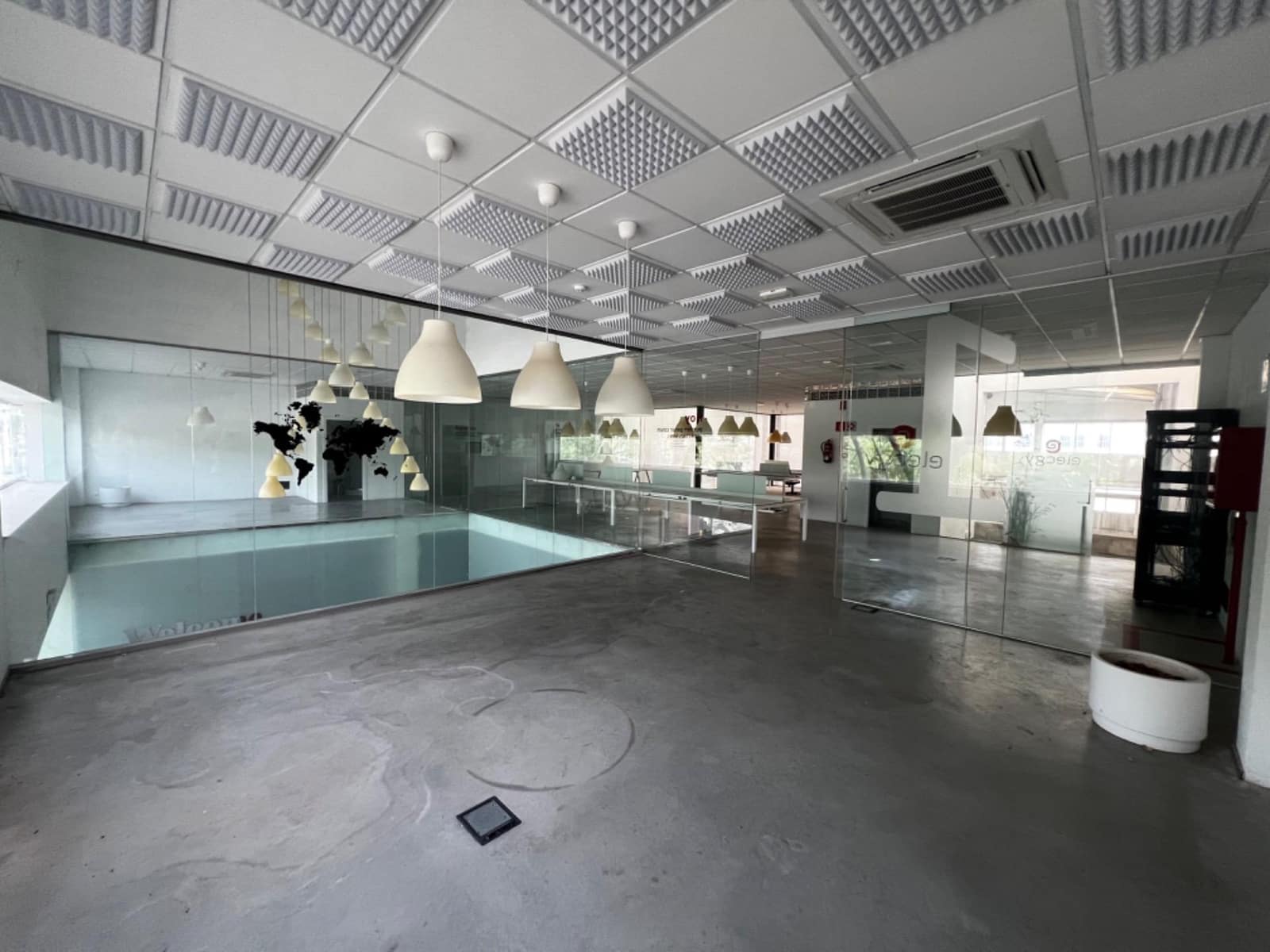 Virksomhed til leje i Torrellano med garage - € 6.000 (Ref: 8851957)