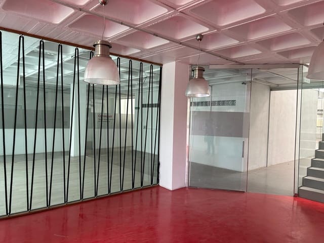 Virksomhed til leje i Torrellano, Elche / Elx med garage - € 6.000 (Ref: 8851957)