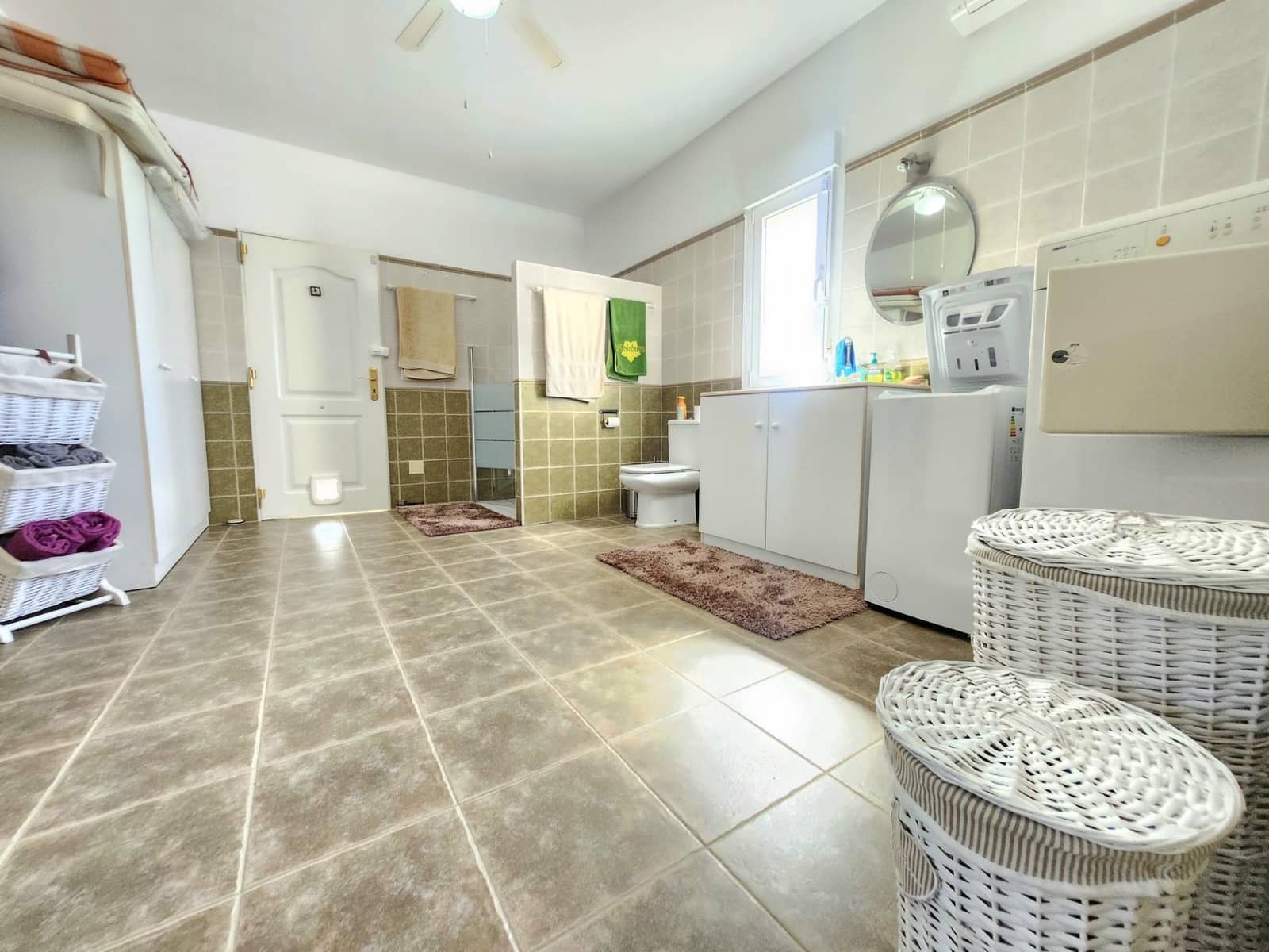 4 sypialnia Willa na sprzedaż w Jacarilla z basenem garażem - 559 900 € (Ref: 8854812)