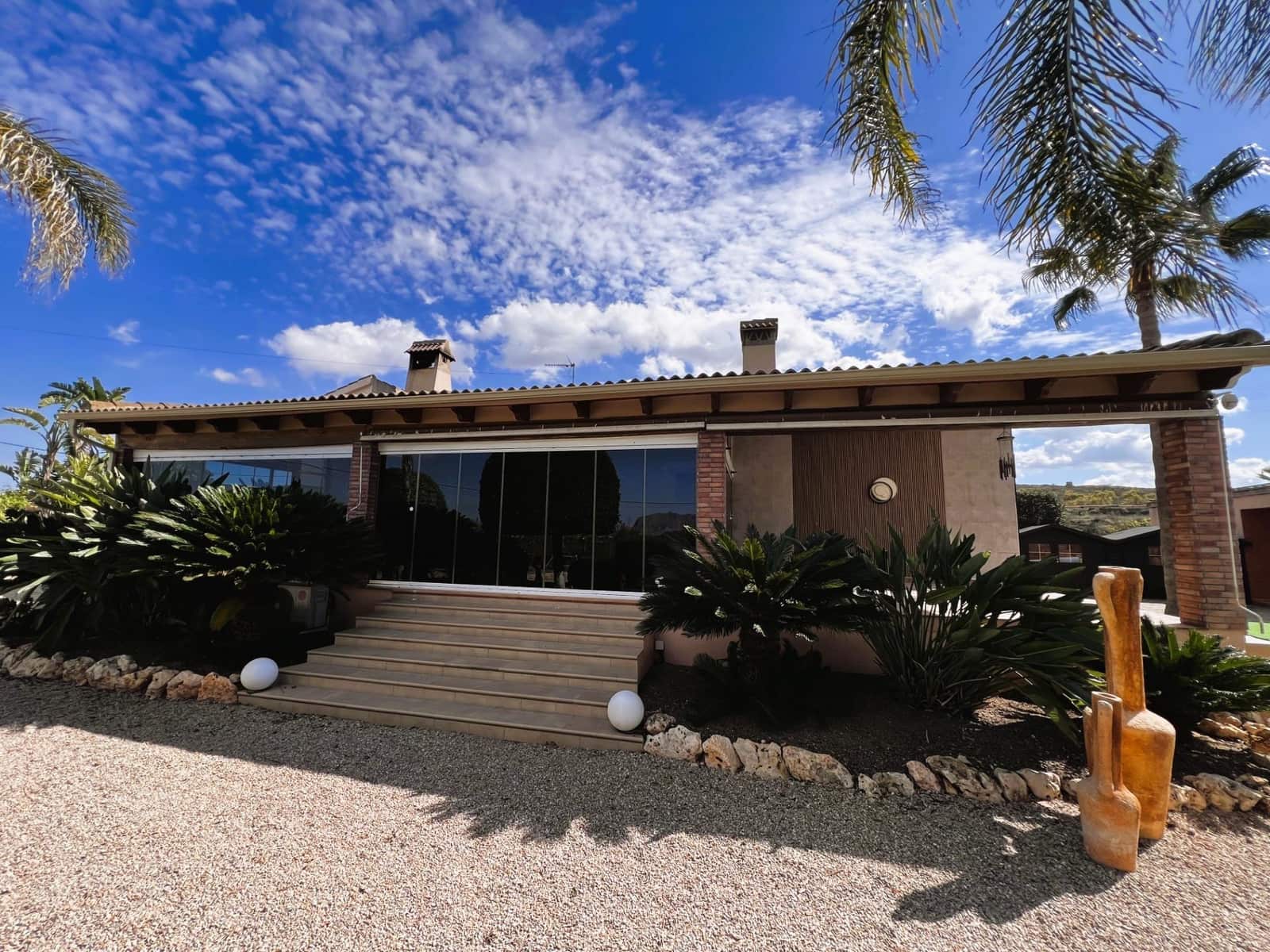 4 sypialnia Willa na sprzedaż w Jacarilla z basenem garażem - 559 900 € (Ref: 8854812)