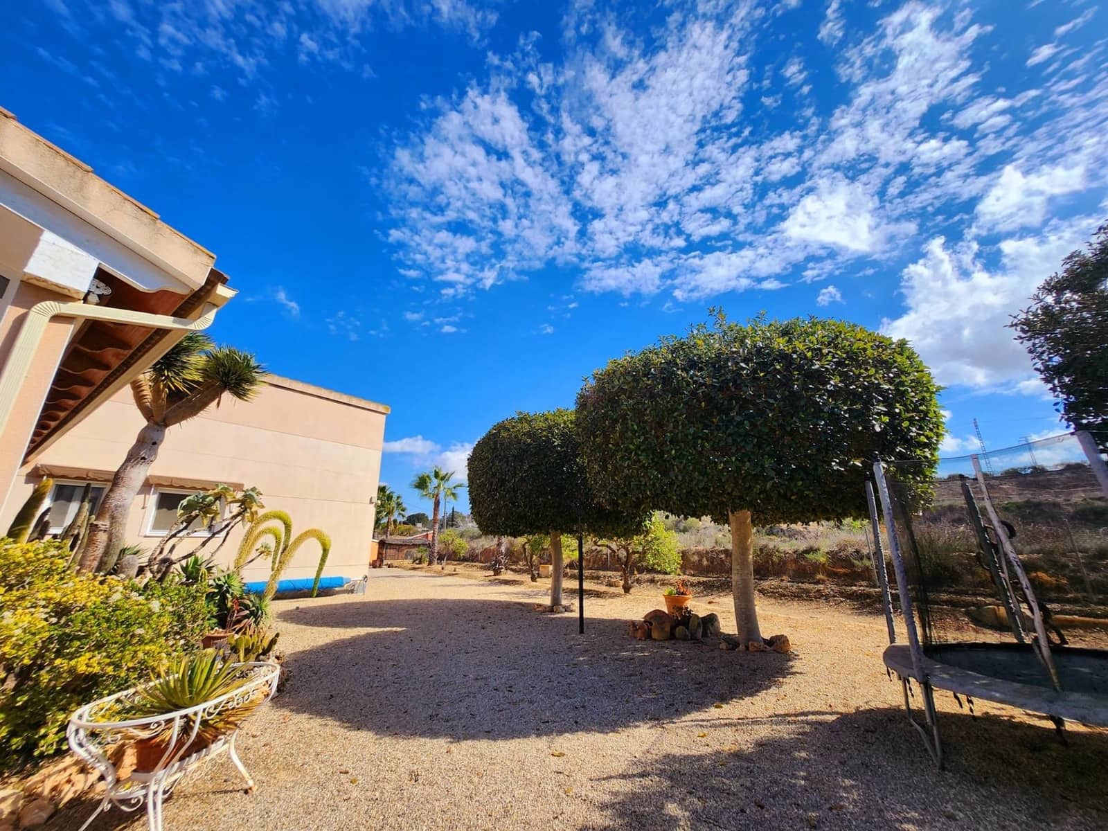 4 sypialnia Willa na sprzedaż w Jacarilla z basenem garażem - 559 900 € (Ref: 8854812)