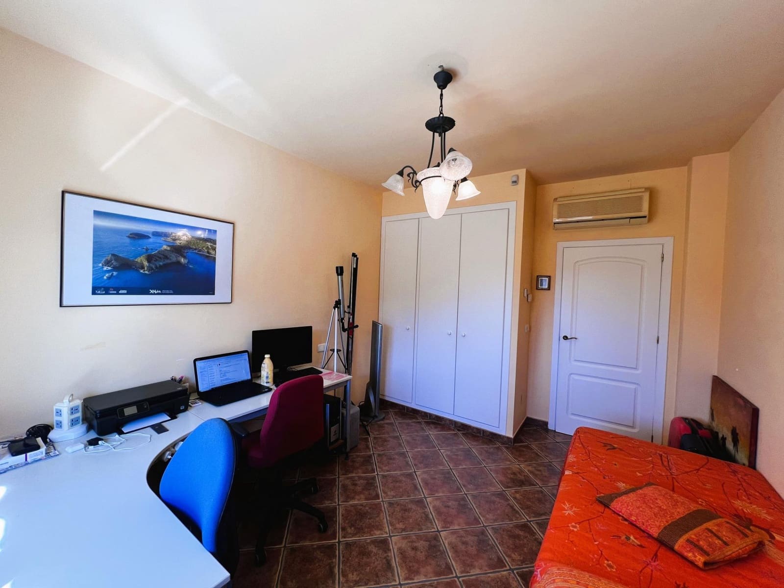 4 slaapkamer Villa te koop in Jacarilla met zwembad garage - € 559.900 (Ref: 8854812)