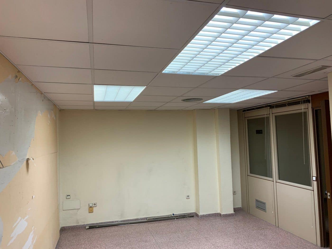 Erhverv til salg i Elche / Elx - € 195.000 (Ref: 8857373)