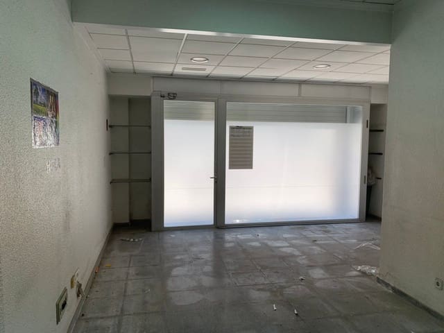 Commercial for sale in Elche / Elx - € 195,000 (Ref: 8857373)
