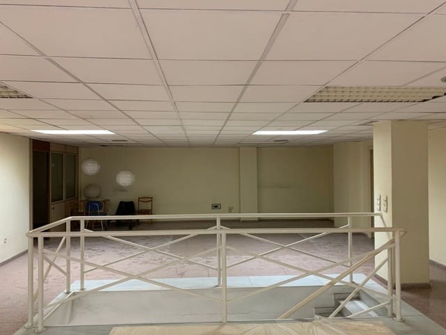 Commercial for sale in Elche / Elx - € 195,000 (Ref: 8857373)