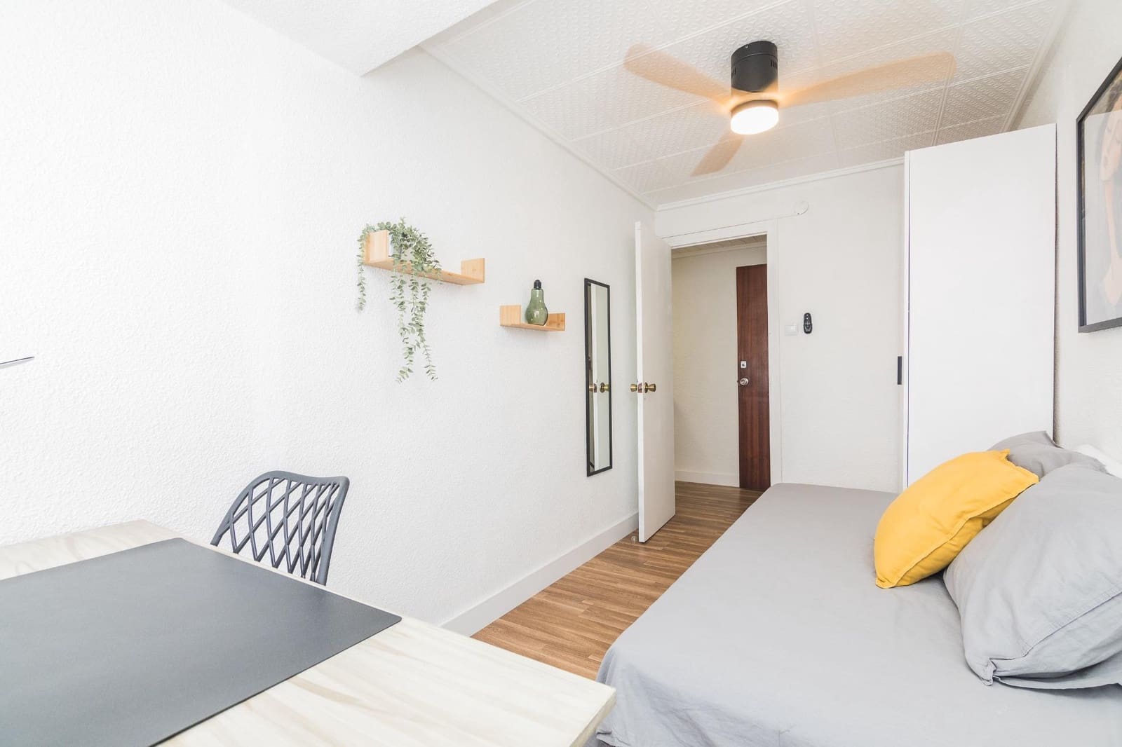 3 soveværelse Lejlighed til leje i Elche / Elx - € 900 (Ref: 8869793)