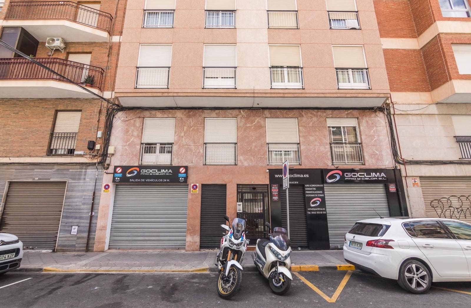 3 soveværelse Lejlighed til leje i Elche / Elx - € 900 (Ref: 8869793)