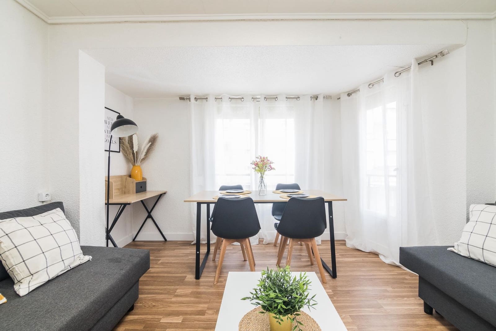 3 soveværelse Lejlighed til leje i Elche / Elx - € 900 (Ref: 8869793)