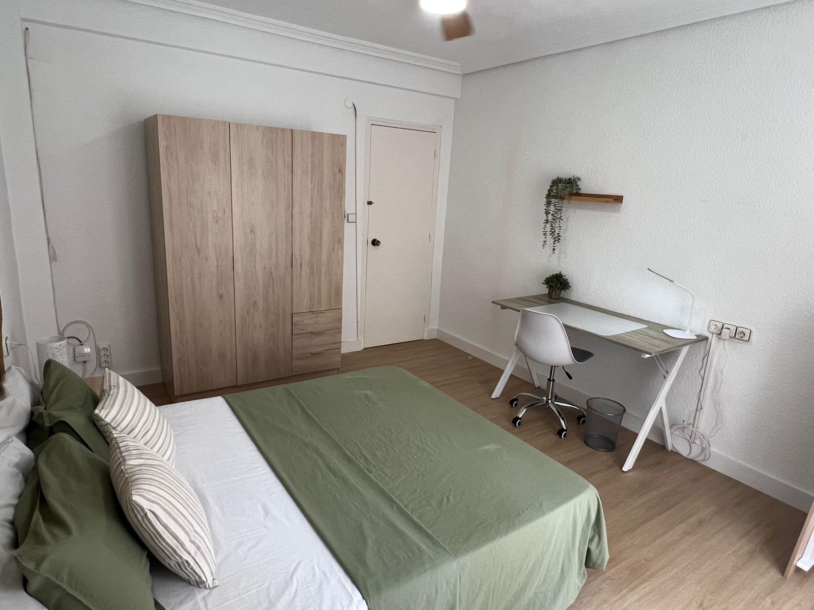 4 soveværelse Lejlighed til leje i Elche / Elx - € 1.200 (Ref: 8879846)