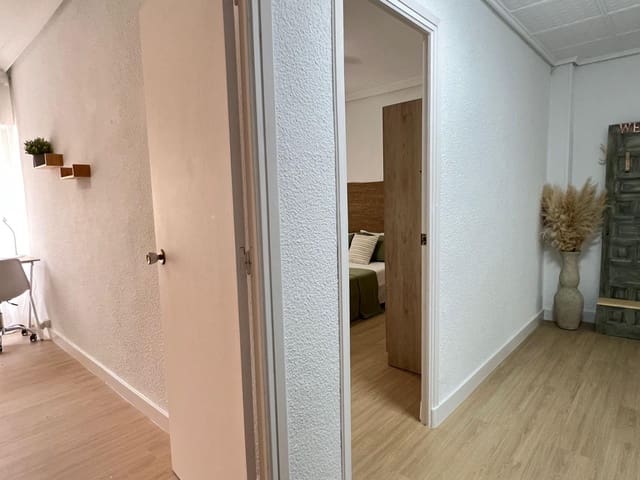 4 soveværelse Lejlighed til leje i El Pla de Sant Josep - L'Asil, Elche / Elx - € 1.200 (Ref: 8879846)