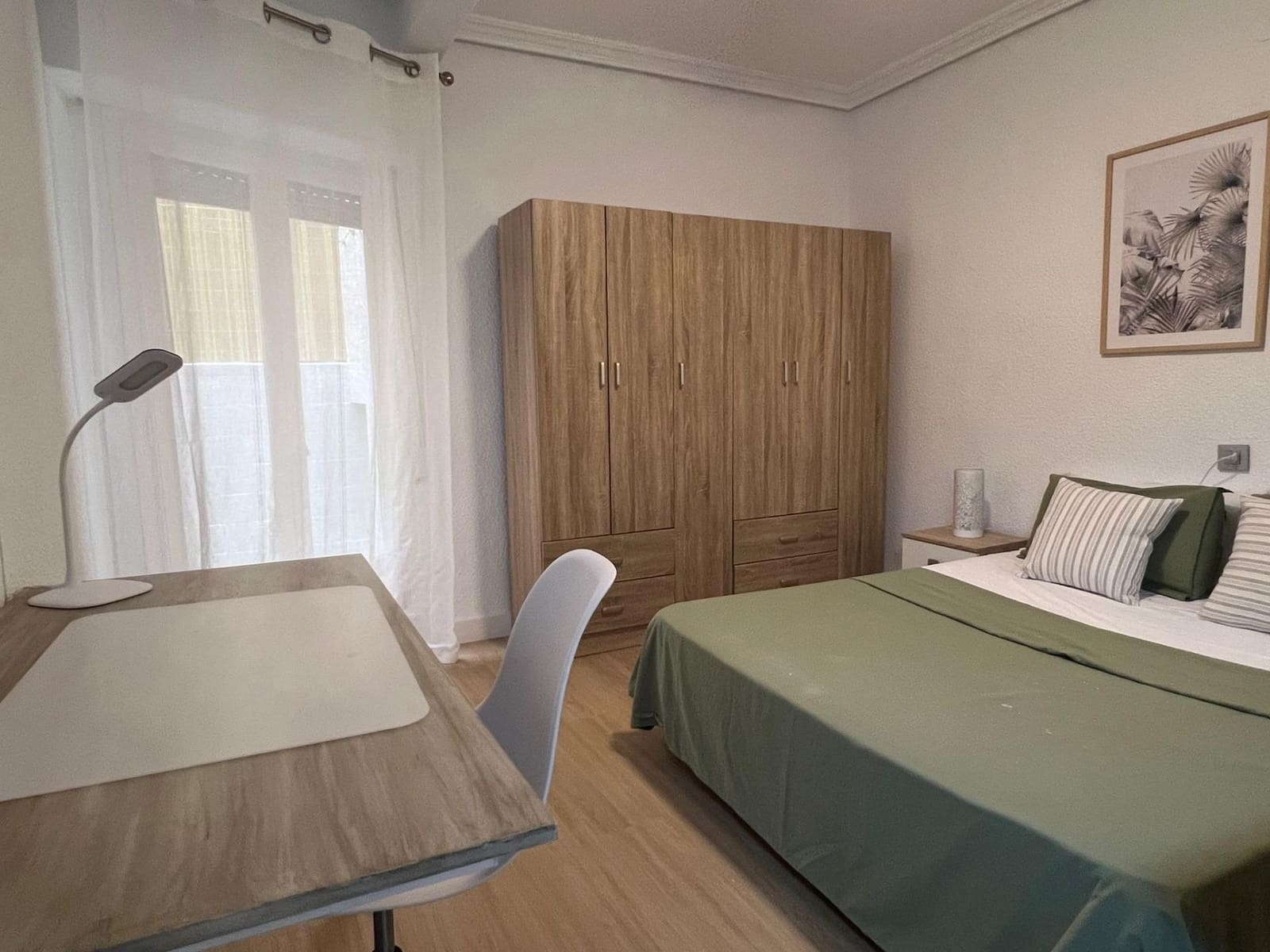 4 soveværelse Lejlighed til leje i Elche / Elx - € 1.200 (Ref: 8879846)