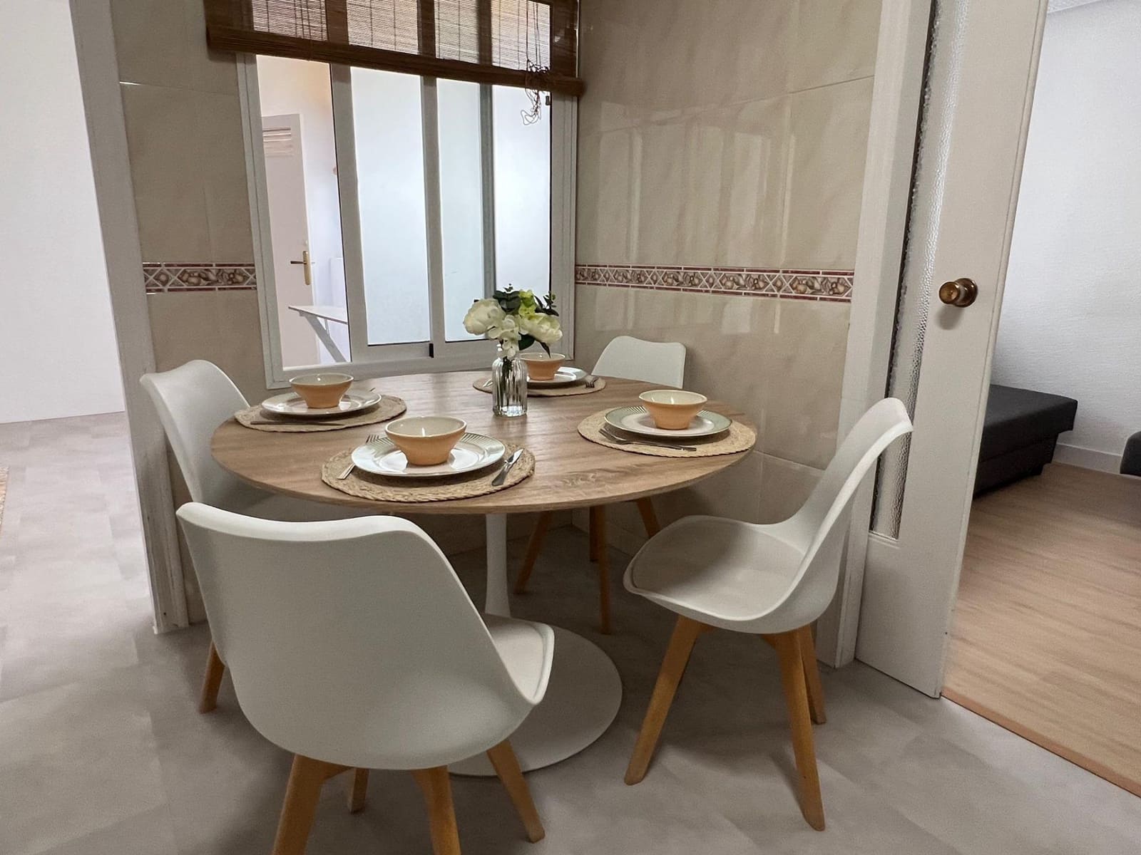 4 soveværelse Lejlighed til leje i Elche / Elx - € 1.200 (Ref: 8879846)