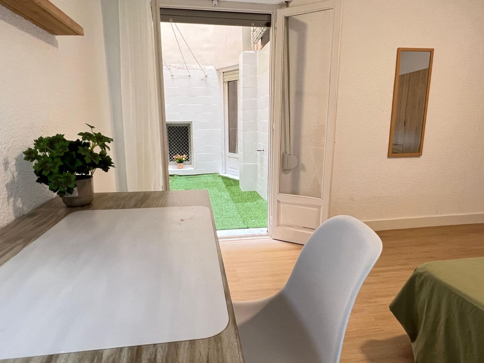 4 soveværelse Lejlighed til leje i Elche / Elx - € 1.200 (Ref: 8879846)