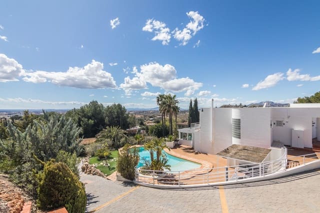 4 soverom Villa til salgs i Elche / Elx med svømmebasseng - € 750 000 (Ref: 8916163)