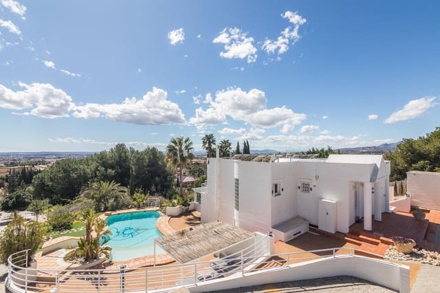 4 soverom Villa til salgs i Elche / Elx med svømmebasseng - € 750 000 (Ref: 8916163)