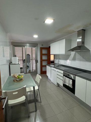 3 soveværelse Lejlighed til leje i Nou Altabix, Elche / Elx med swimmingpool garage - € 1.250 (Ref: 8923730)