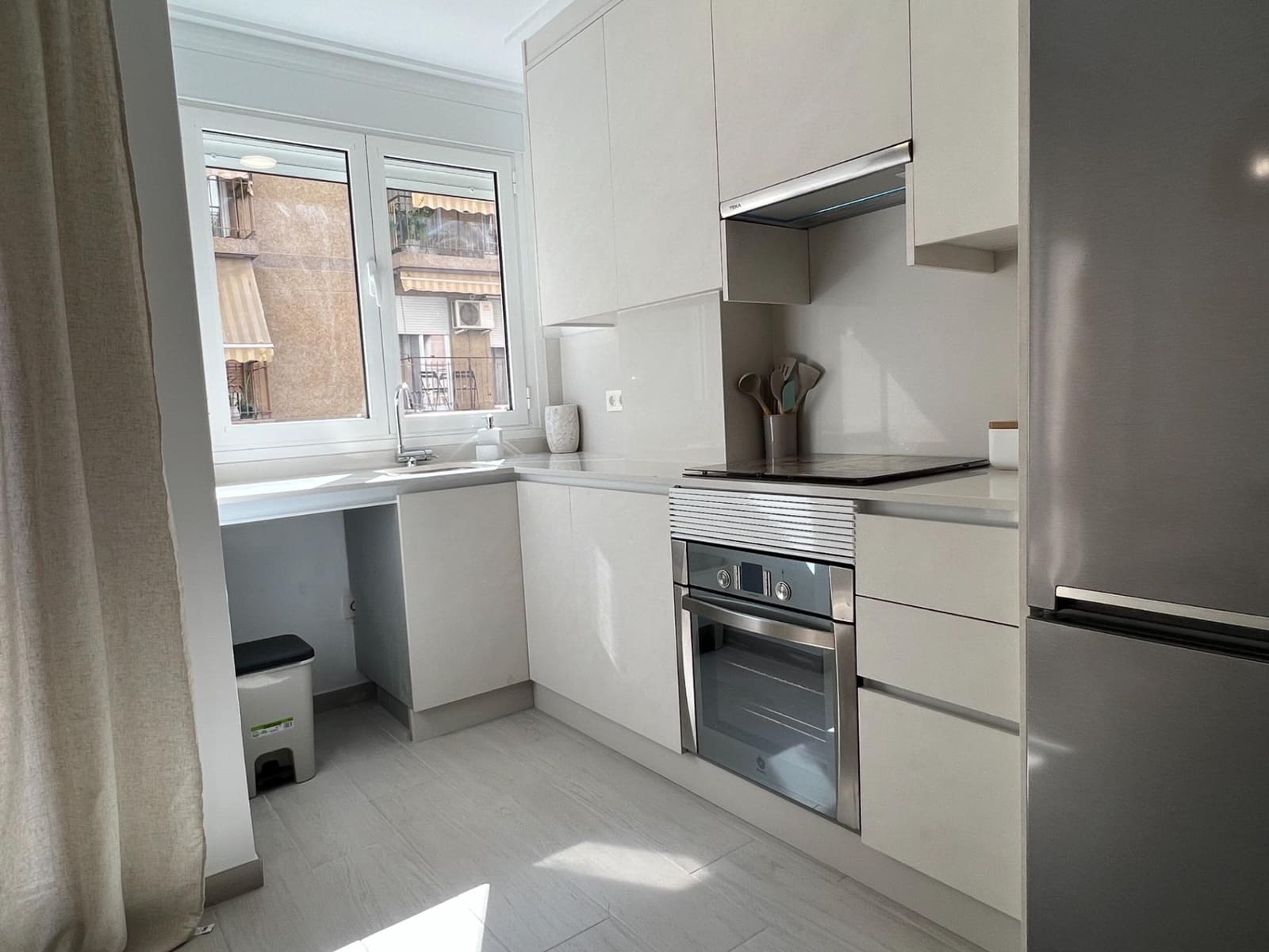 2 quarto Apartamento para arrendar em Elche / Elx - 790 € (Ref: 8926286)