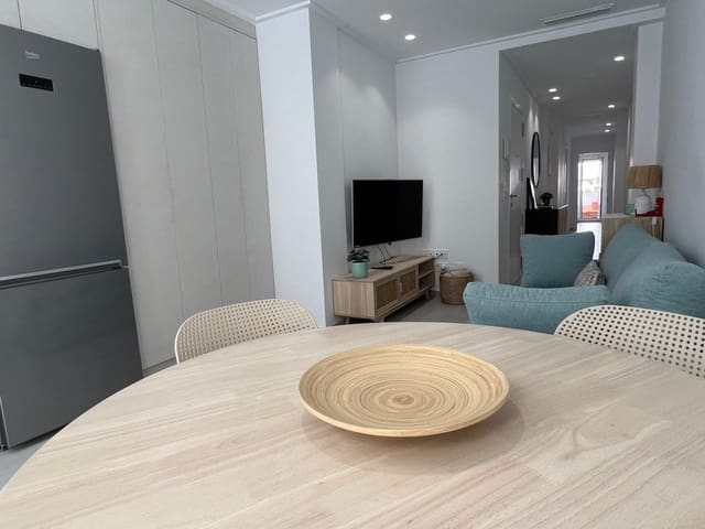 2 quarto Apartamento para arrendar em Elche / Elx - 790 € (Ref: 8926286)