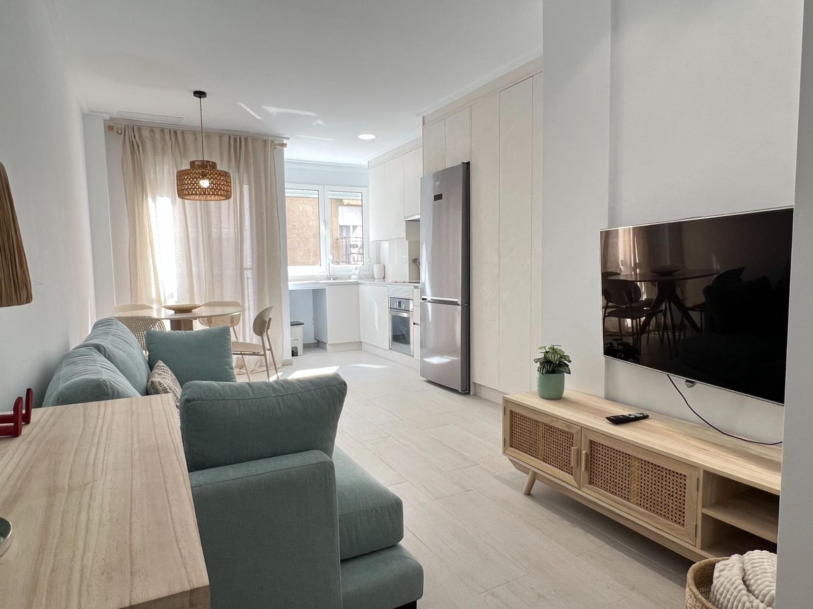 2 quarto Apartamento para arrendar em Elche / Elx - 790 € (Ref: 8926286)