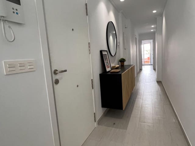 2 quarto Apartamento para arrendar em Elche / Elx - 790 € (Ref: 8926286)