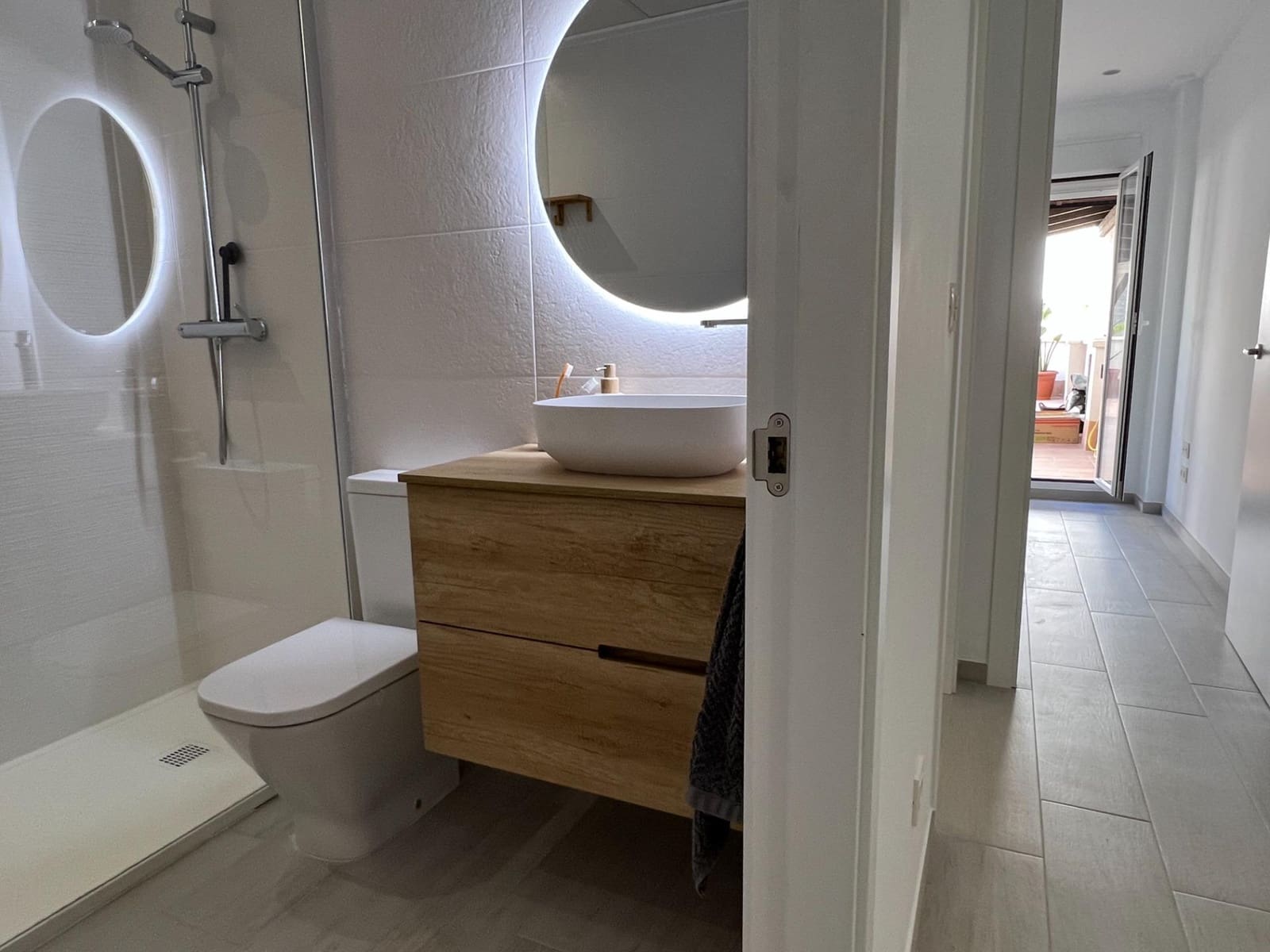2 quarto Apartamento para arrendar em Elche / Elx - 790 € (Ref: 8926286)