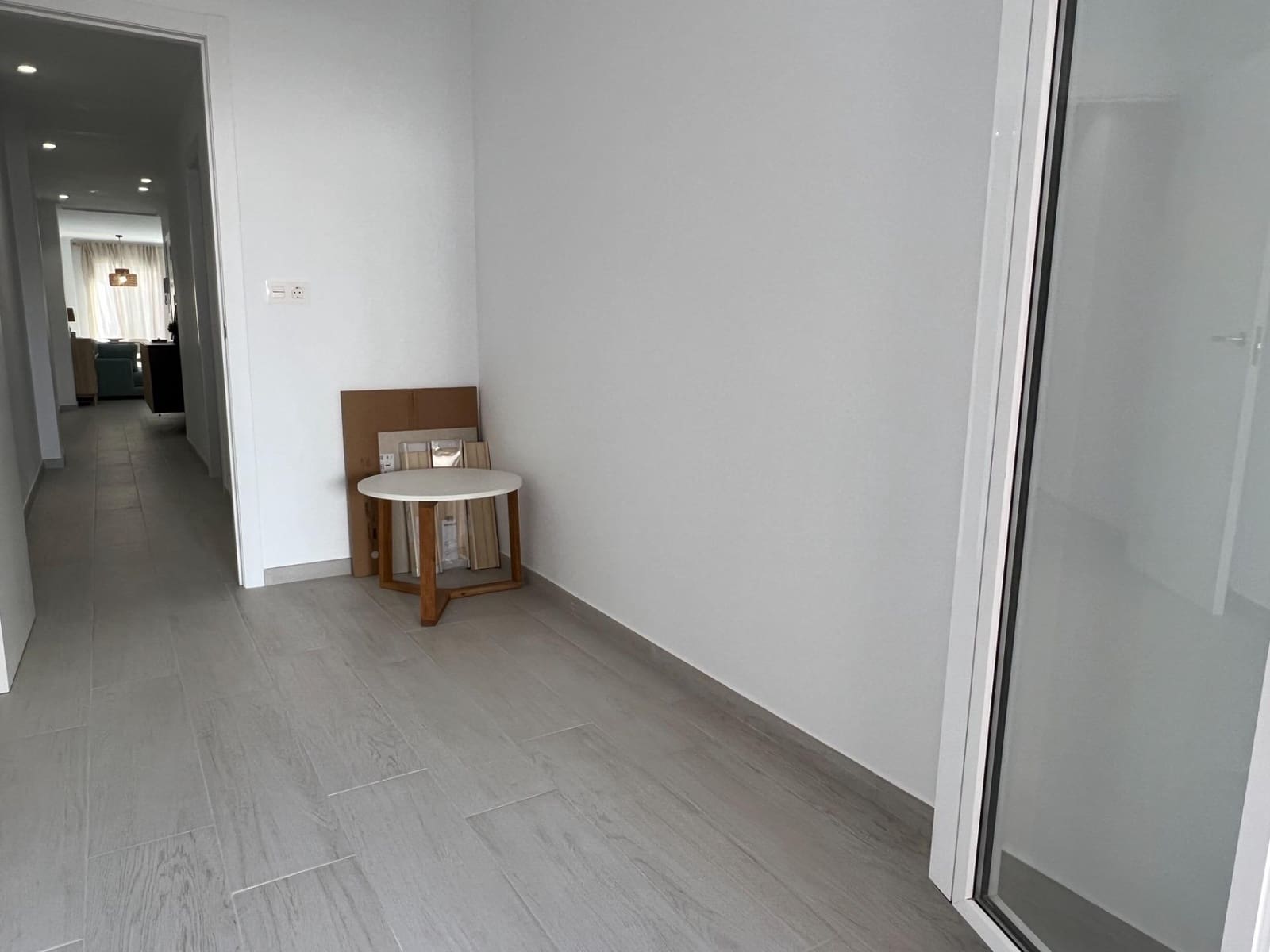 2 quarto Apartamento para arrendar em Elche / Elx - 790 € (Ref: 8926286)