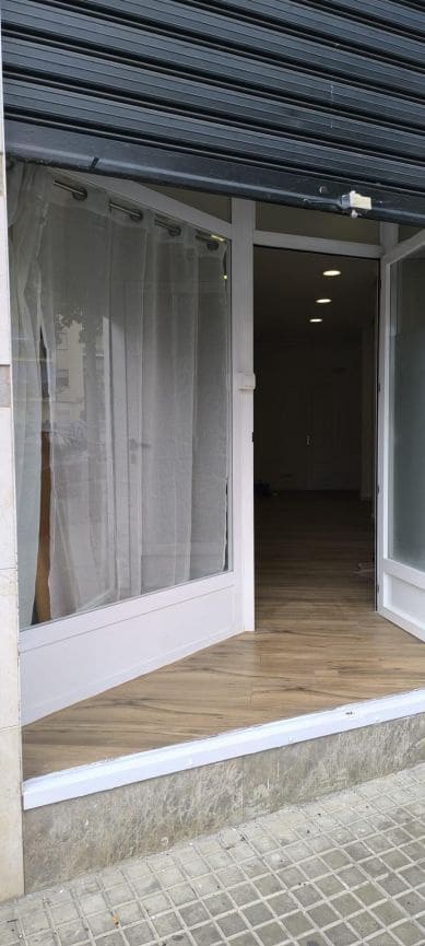 Kaupallinen myytävänä paikassa Elche / Elx - 79 000 € (Ref: 8926287)