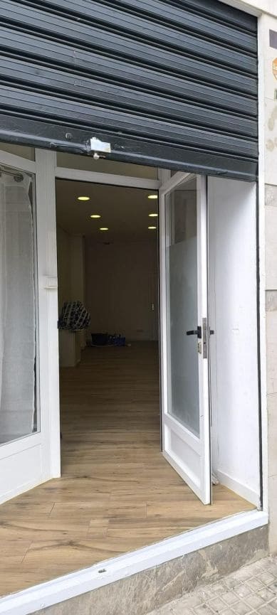 Kaupallinen myytävänä paikassa Elche / Elx - 79 000 € (Ref: 8926287)