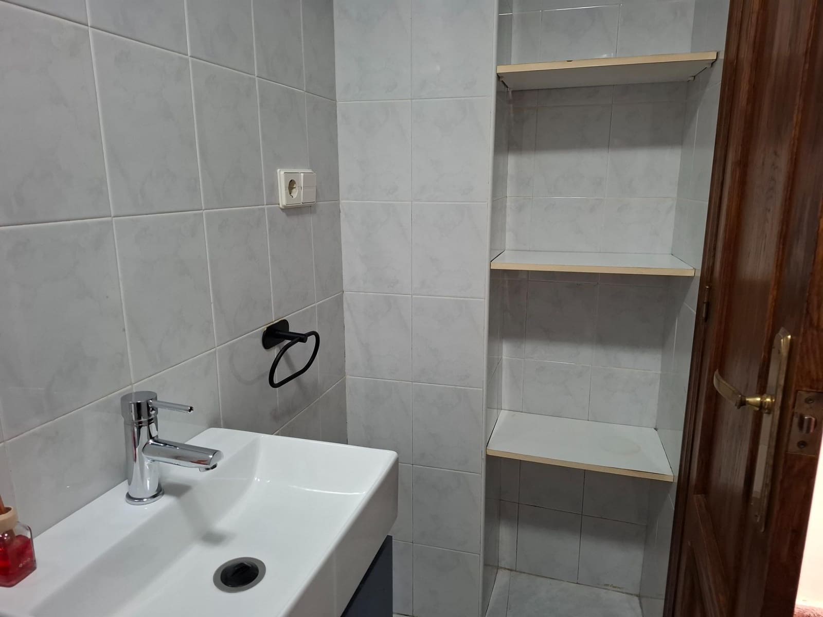 Kaupallinen myytävänä paikassa Elche / Elx - 79 000 € (Ref: 8926287)