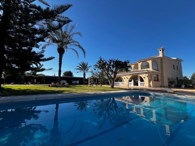 5 Zimmer Villa zu verkaufen in Elche / Elx mit Pool - 700.000 € (Ref: 8938597)