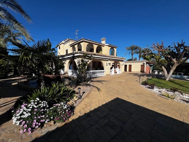 5 Zimmer Villa zu verkaufen in Elche / Elx mit Pool - 700.000 € (Ref: 8938597)