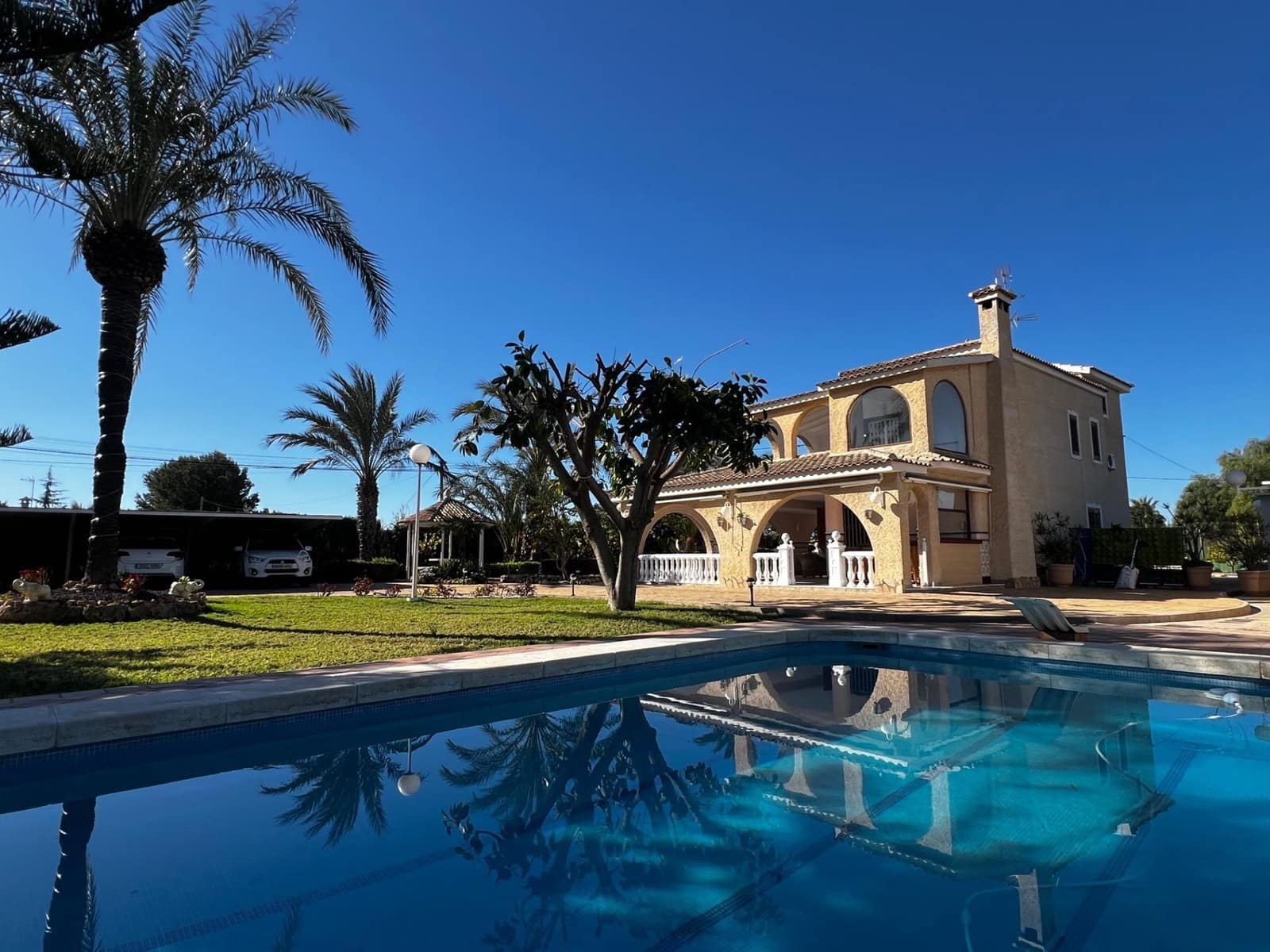 5 sypialnia Willa na sprzedaż w Elche / Elx z basenem - 700 000 € (Ref: 8938597)