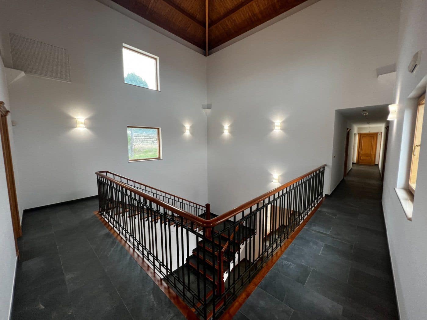 9 soveværelse Finca/Landehus til salg i Penaguila med swimmingpool garage - € 2.500.000 (Ref: 8946164)