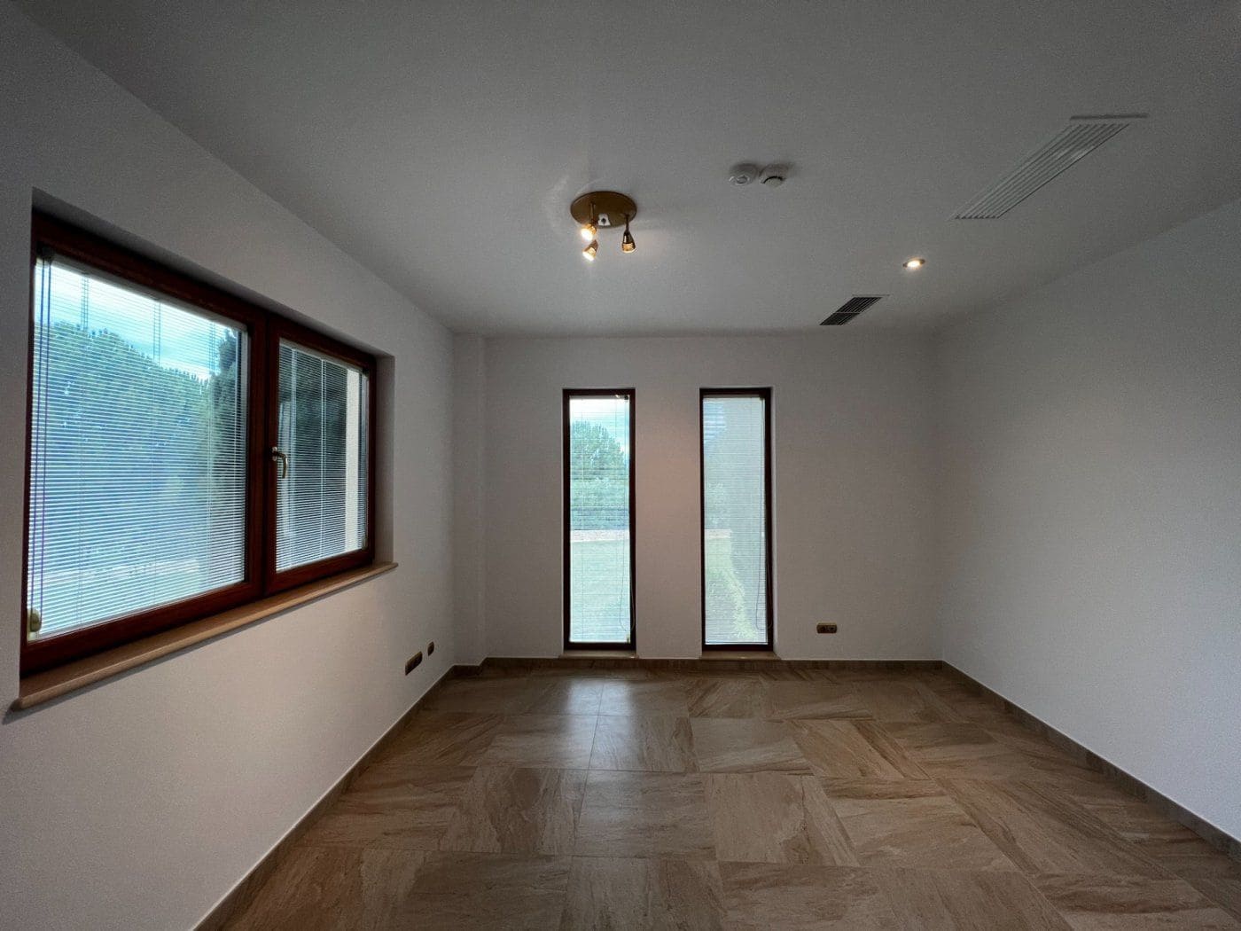 9 soveværelse Finca/Landehus til salg i Penaguila med swimmingpool garage - € 2.500.000 (Ref: 8946164)