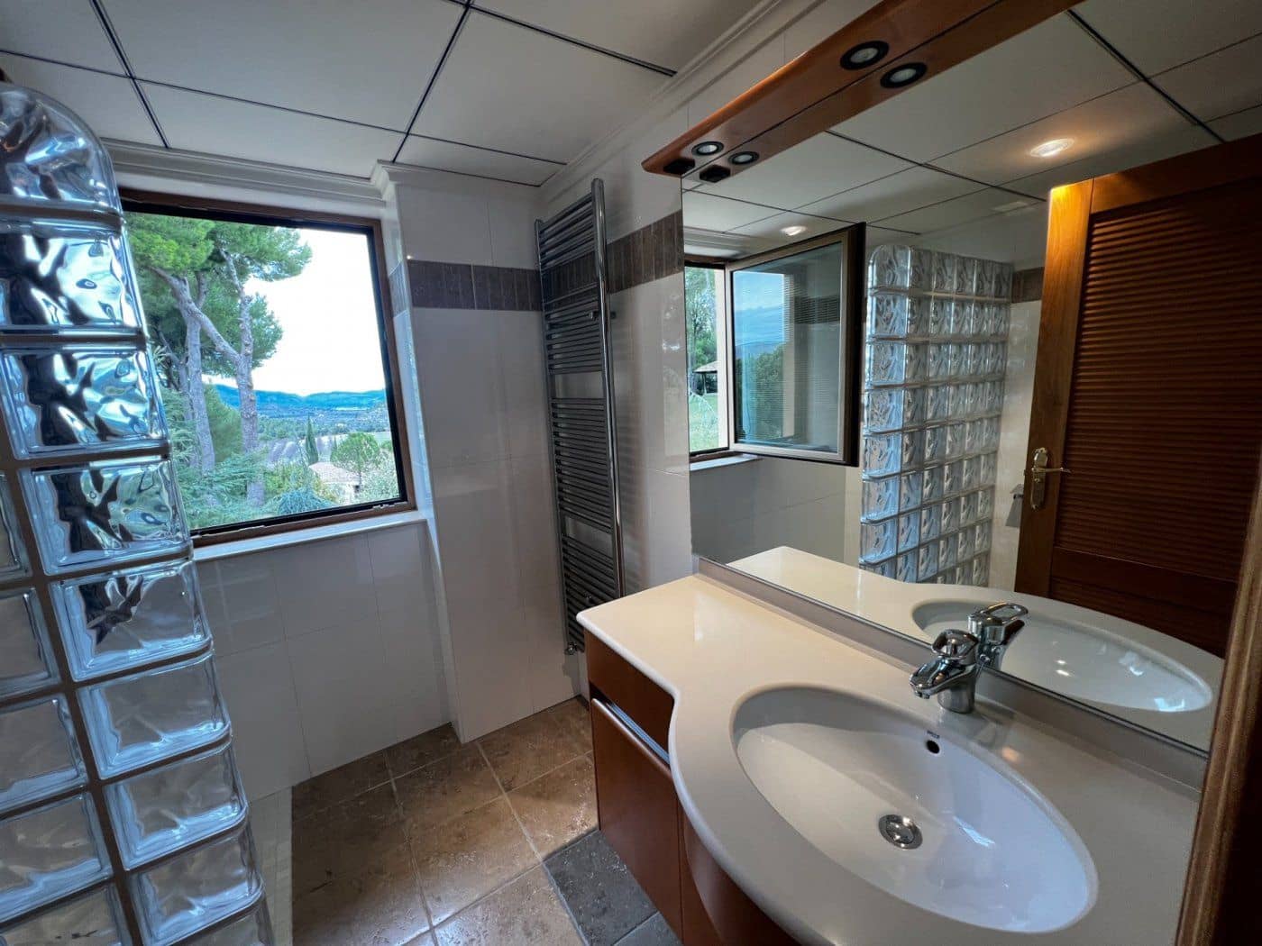 9 soveværelse Finca/Landehus til salg i Penaguila med swimmingpool garage - € 2.500.000 (Ref: 8946164)