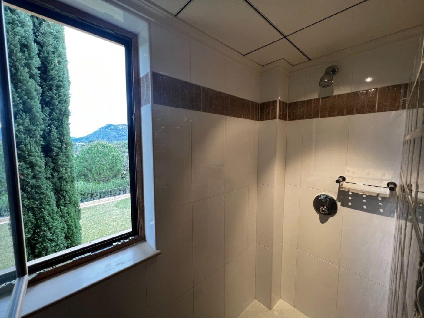 9 soveværelse Finca/Landehus til salg i Penaguila med swimmingpool garage - € 2.500.000 (Ref: 8946164)