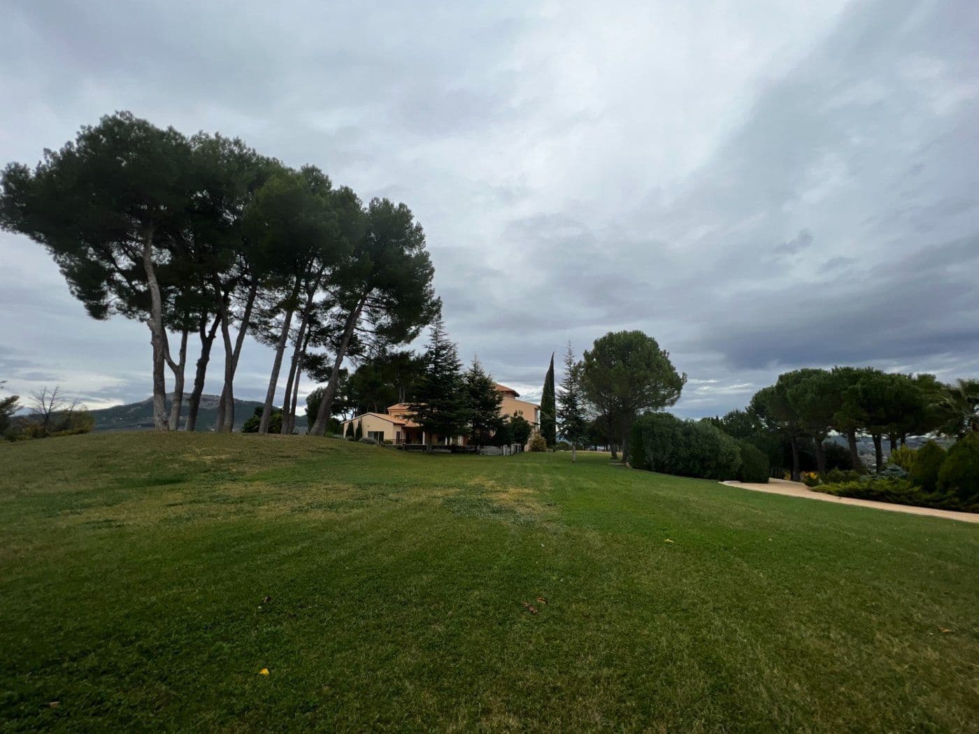 9 soveværelse Finca/Landehus til salg i Penaguila med swimmingpool garage - € 2.500.000 (Ref: 8946164)