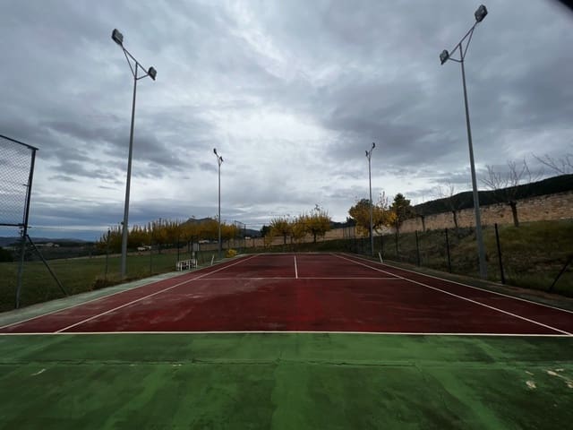 Finca/Casa Rural de 9 habitaciones en Penàguila en venta con piscina garaje - 2.600.000 € (Ref: 8946164)