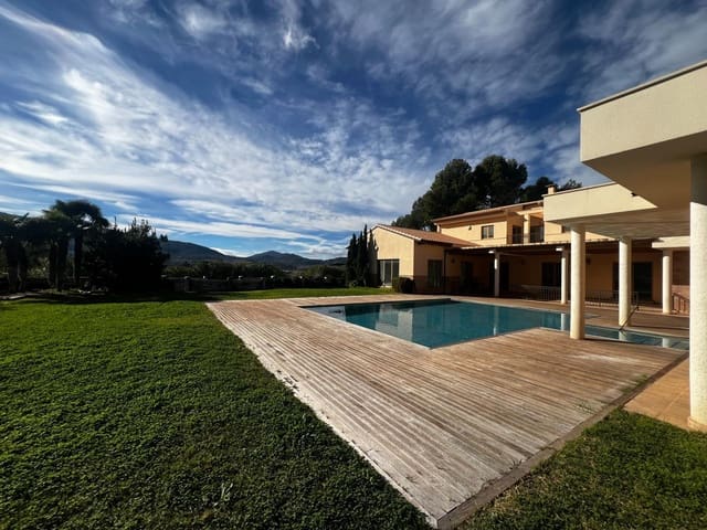 Finca/Casa Rural de 9 habitaciones en Penàguila en venta con piscina garaje - 2.600.000 € (Ref: 8946164)