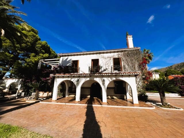 6 soverom Finca/Herregård til salgs i Novelda med svømmebasseng garasje - € 6 000 000 (Ref: 8946165)