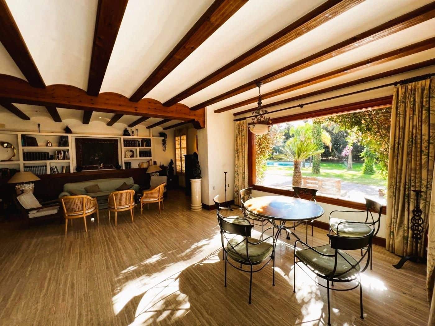 6 soveværelse Finca/Landehus til salg i Novelda med swimmingpool garage - € 6.000.000 (Ref: 8946165)