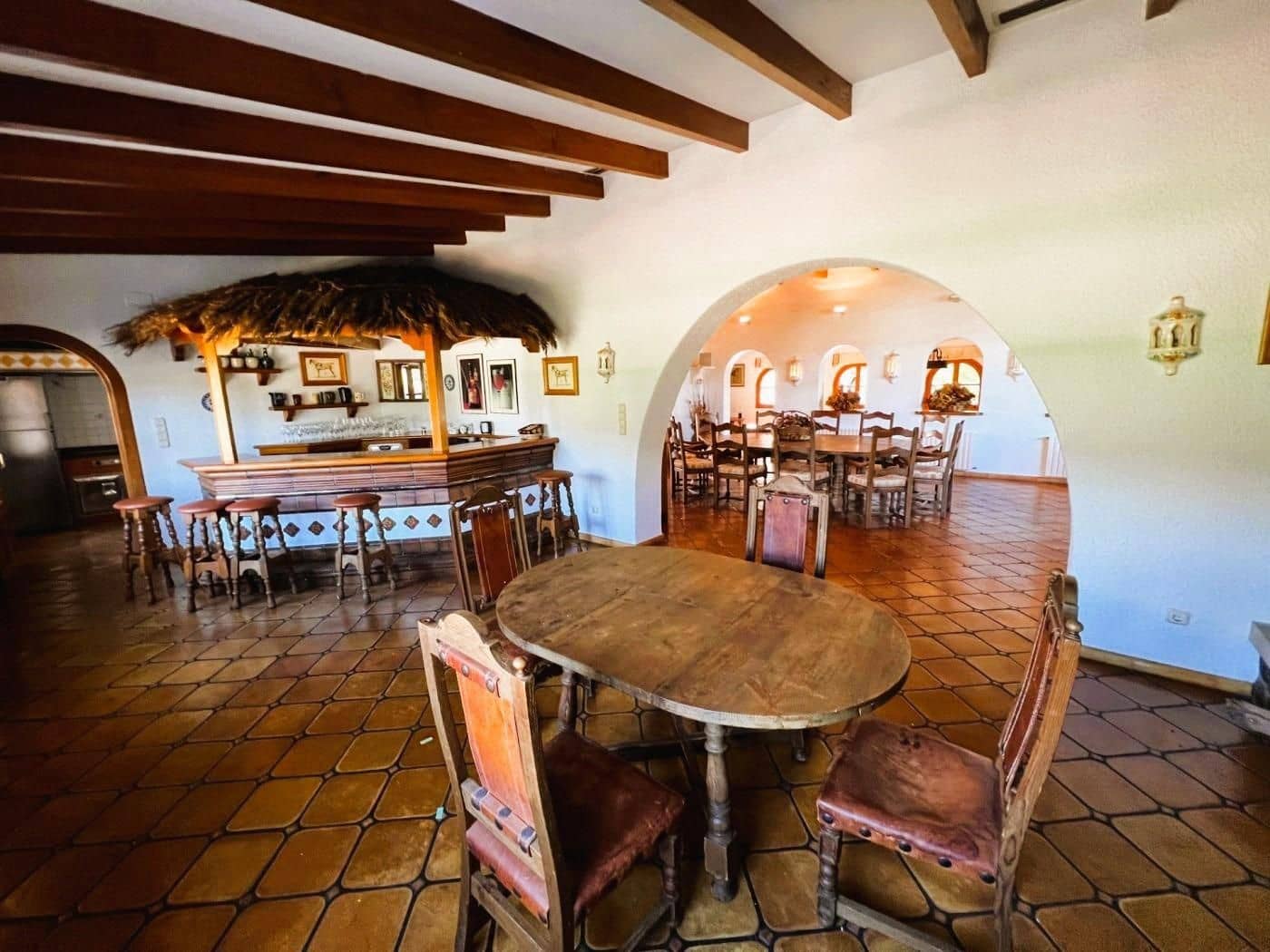 6 soveværelse Finca/Landehus til salg i Novelda med swimmingpool garage - € 6.000.000 (Ref: 8946165)