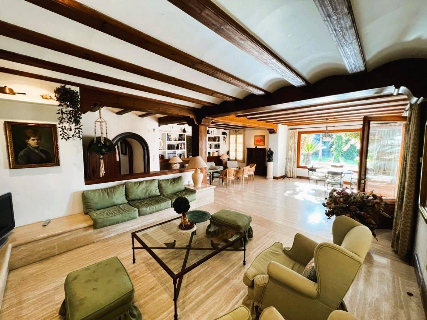 6 soveværelse Finca/Landehus til salg i Novelda med swimmingpool garage - € 6.000.000 (Ref: 8946165)