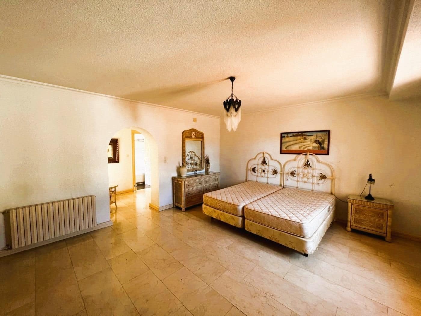 6 soveværelse Finca/Landehus til salg i Novelda med swimmingpool garage - € 6.000.000 (Ref: 8946165)