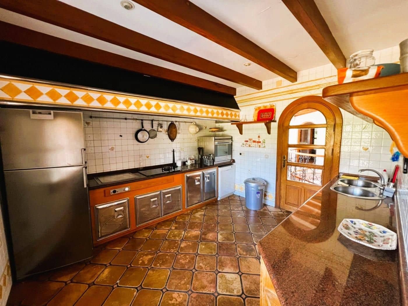 6 soveværelse Finca/Landehus til salg i Novelda med swimmingpool garage - € 6.000.000 (Ref: 8946165)