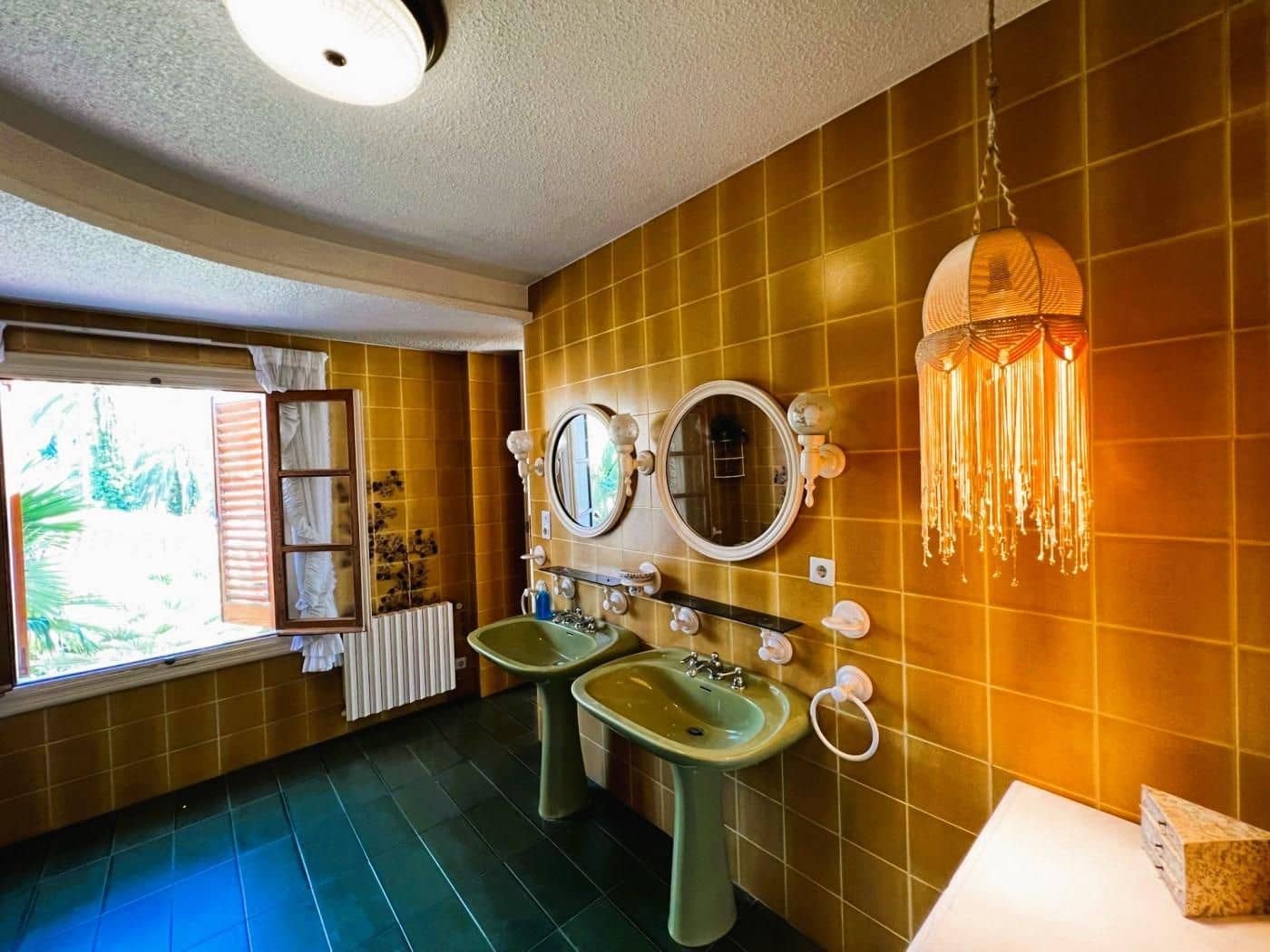 6 soveværelse Finca/Landehus til salg i Novelda med swimmingpool garage - € 6.000.000 (Ref: 8946165)