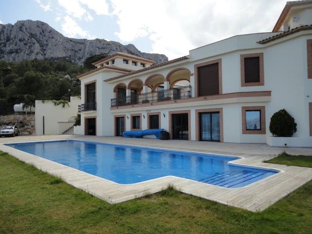 10 bedroom Villa for sale in Benimantell with pool garage - € 3,100,000 (Ref: 8946167)