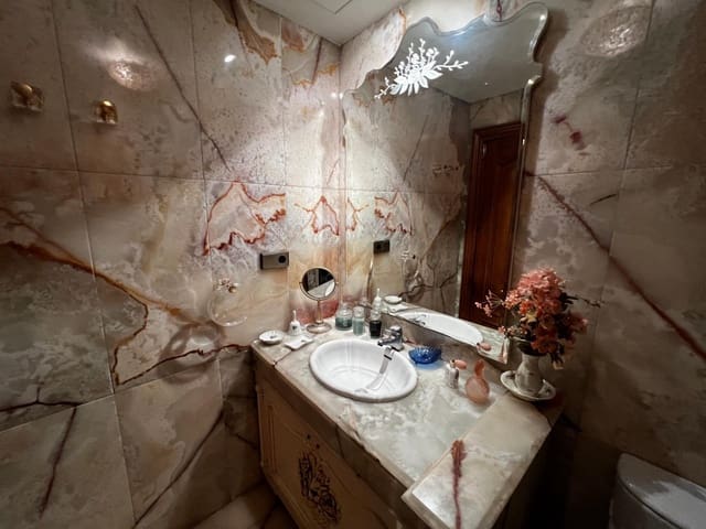 4 sypialnia Mieszkanie na sprzedaż w Centro, Elche / Elx z garażem - 475 000 € (Ref: 8946168)