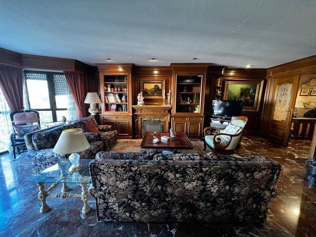 4 sypialnia Mieszkanie na sprzedaż w Centro, Elche / Elx z garażem - 475 000 € (Ref: 8946168)